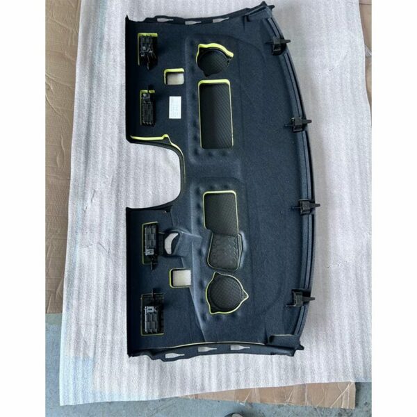 4KG 863 411 HP3 REAR TRIM PLATE FOR AUDI A7L - Image 4