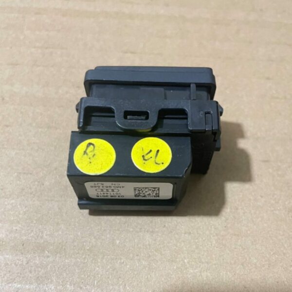 4M0 963 566 Air Injection Switch - Suitable for Audi Q7 - Image 2