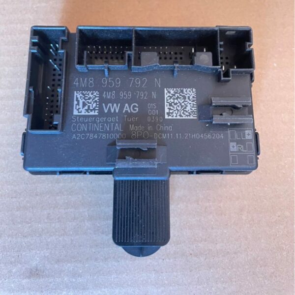 4M8 959 792N Door Controller - Suitable for Audi Q7