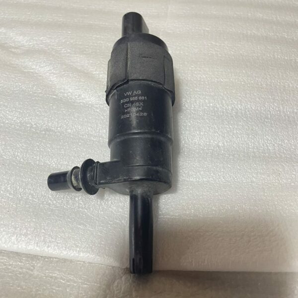 5GG 955 681 Pump for Cleaning Device - Suitable for Audi C8