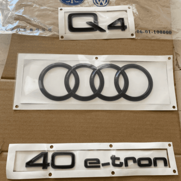 89G 853 742 wordmark for Audi Q4e tron