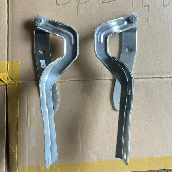 89G823301 89G823302 Hatch cover hinges for Audi Q4e tron