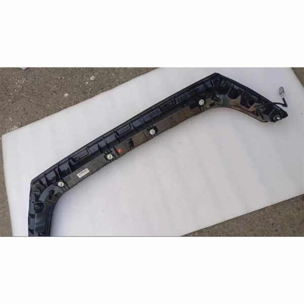 EM2E-4102300 Middle Grille Lamp Front Middle Lamp Assembly - Suitable for BYD Dolphin - Image 3